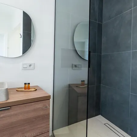 Centrally Located Les Anemones By Interhome Διαμέρισμα